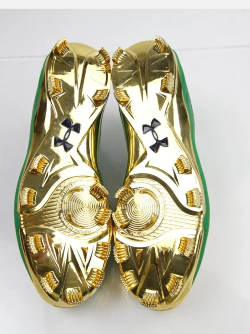 Mens NWT Under Armour Notre Dame Fighting Irish baseball cleats